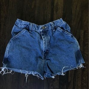 Gorgous vintage wrangler cut offs